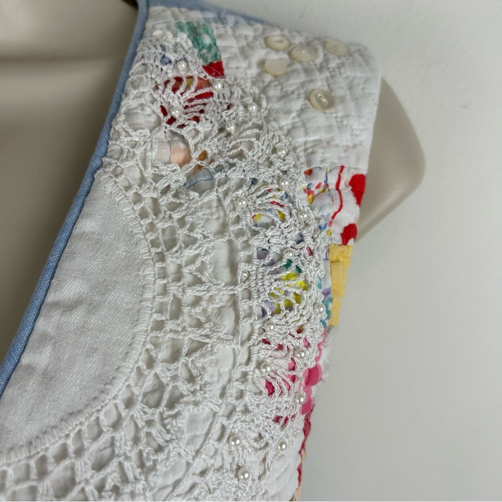 Vintage Patchwork Lace Button Quilt Vest Sz M Cot… - image 3